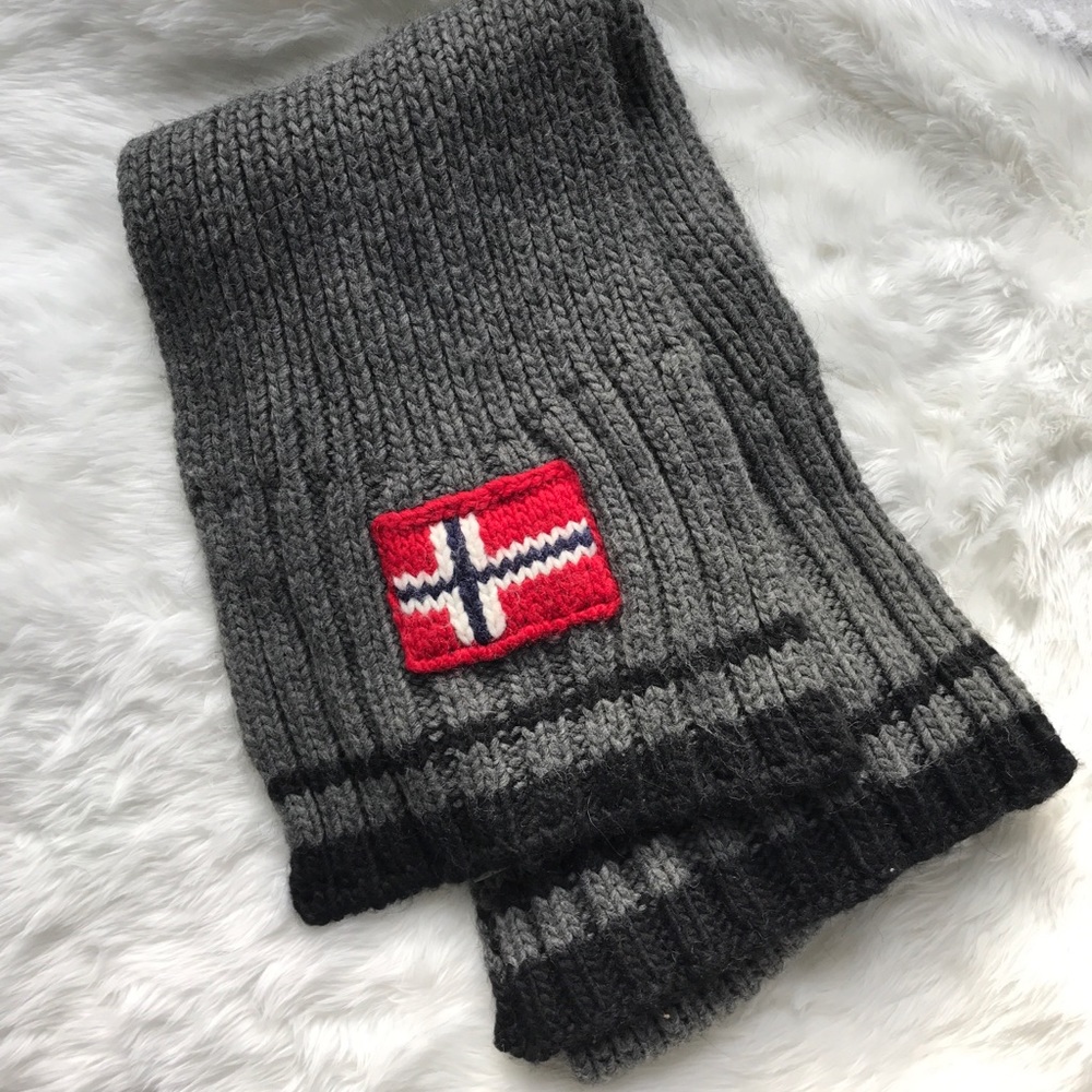 Norway wool scarf